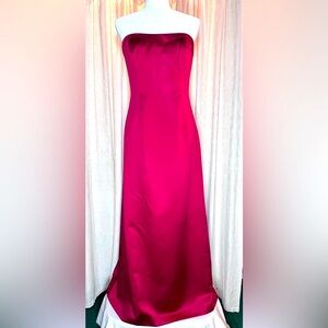 David’s Bridal Red Strapless Bridesmaid Dress Size 10 FREE Matching Wristlet Bag
